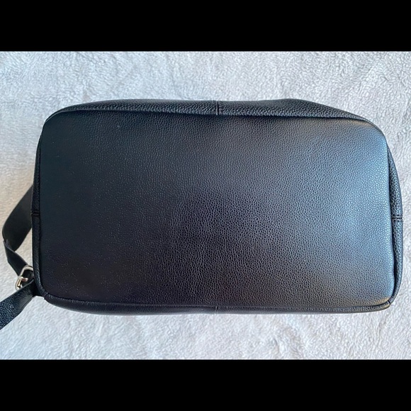 🌸SOLD🌸ANNE KLEIN LEATHER BLACK BACKPACK - Picture 5 of 16